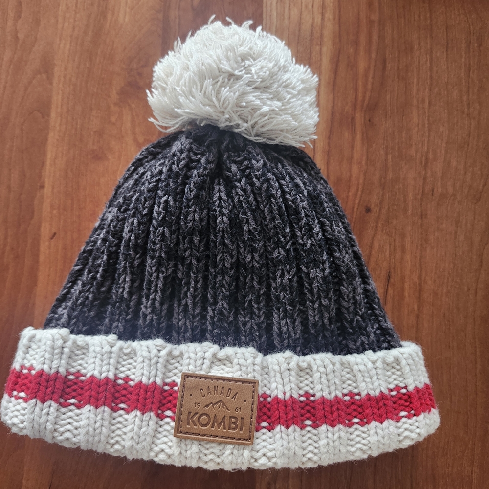 Kids Knit Beanie - Charcoal and Red